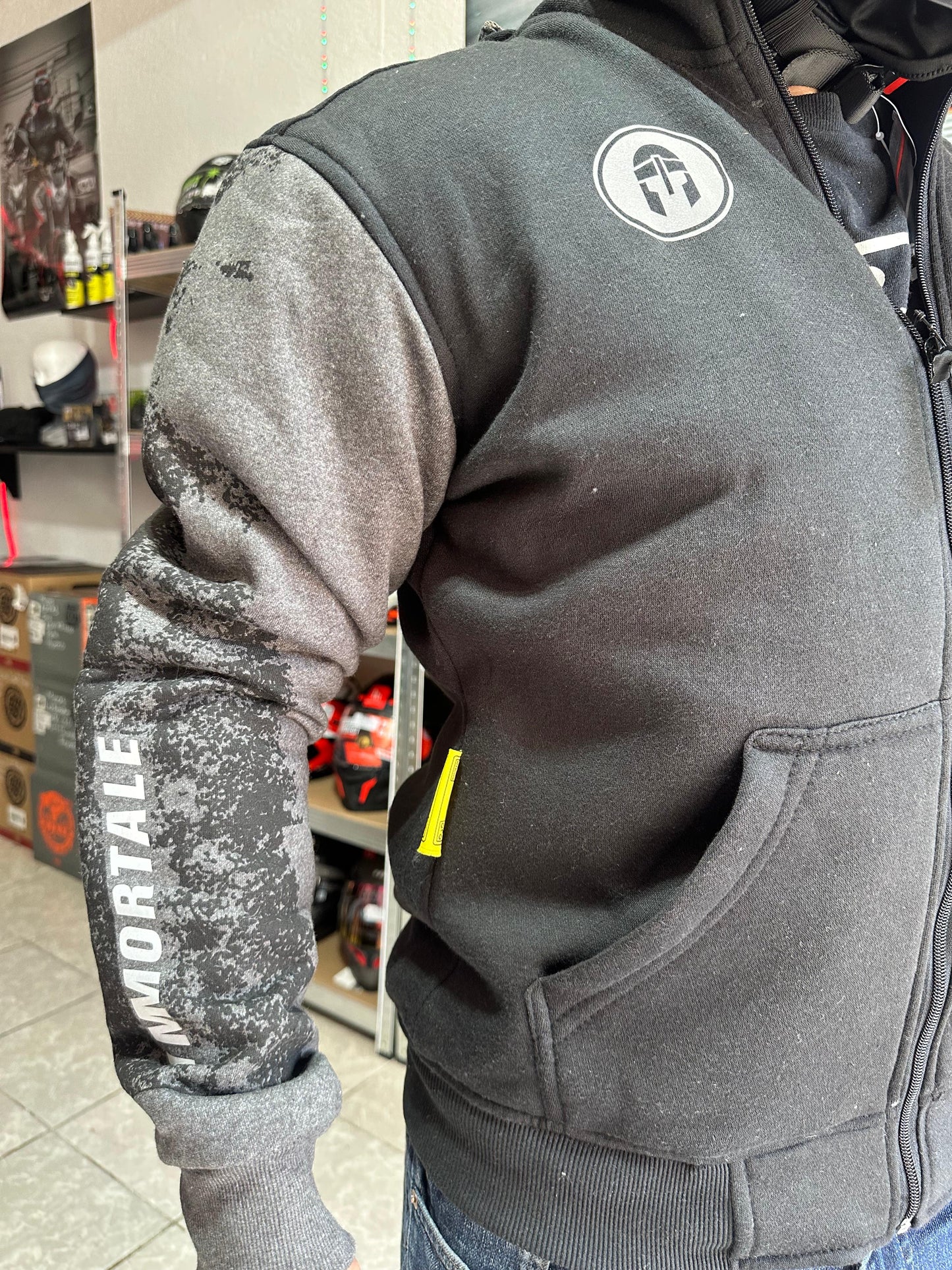 SUDADERA IMMORTALE GRIS PARA DAMA