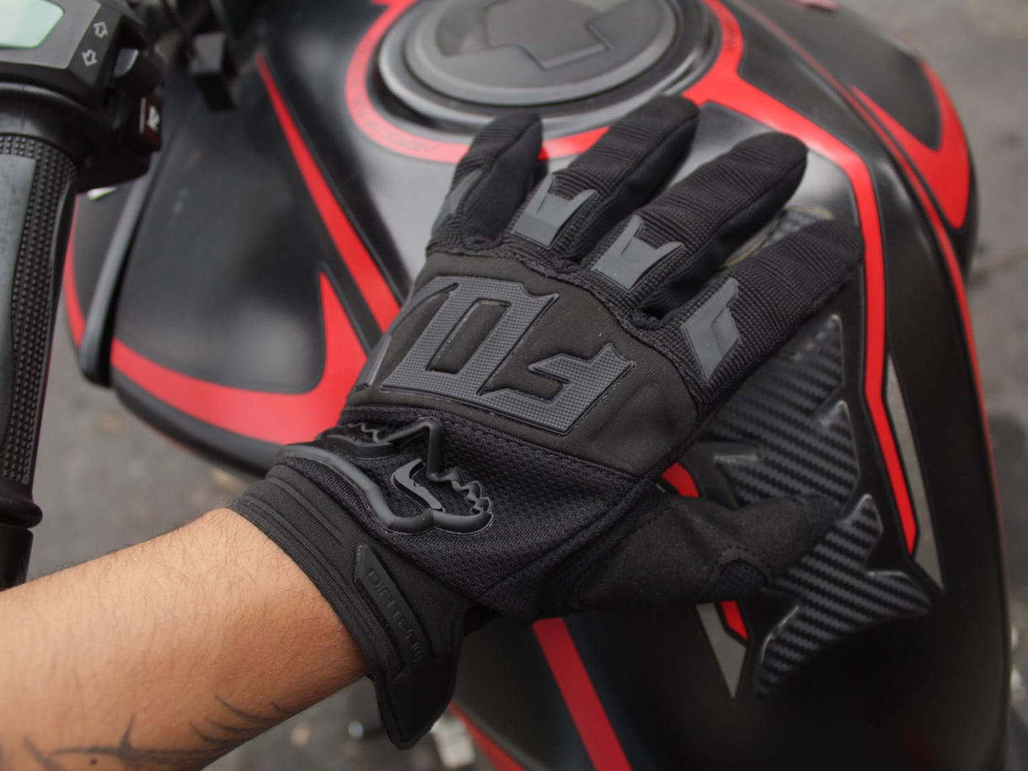 GUANTES FOX DIRTPAW NEGROS